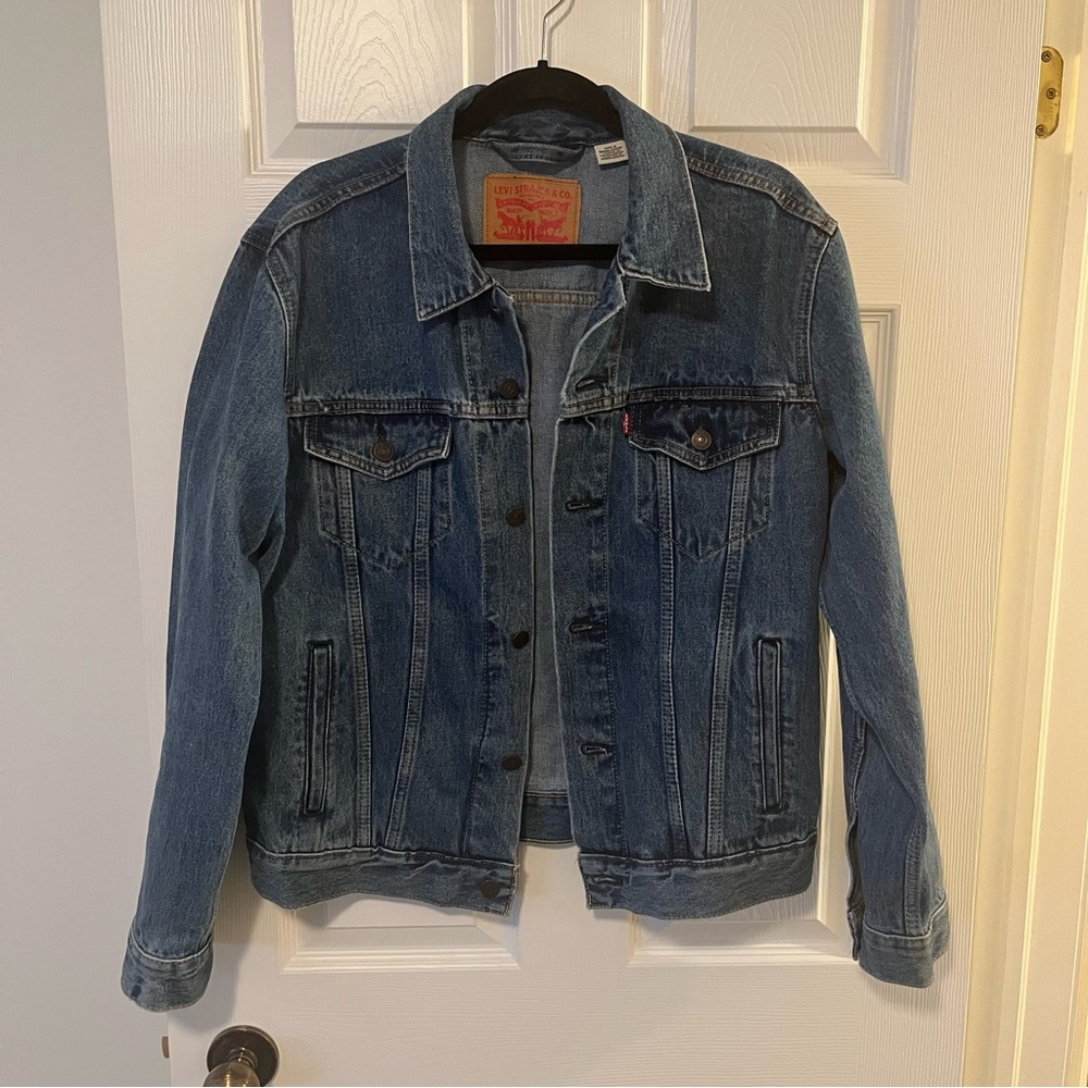 Levi's Jean Jacket - Picture 2 of 5